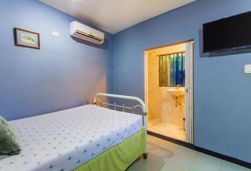 تختخواب و صبحانه Mauricio Babilonia