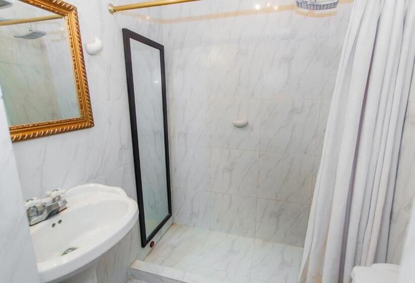 تختخواب و صبحانه Mauricio Babilonia