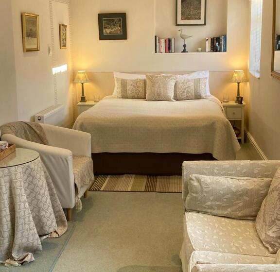 مبيت وإفطار The Norwood Guest House