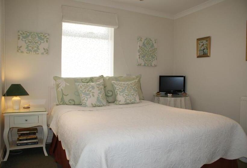 مبيت وإفطار The Norwood Guest House