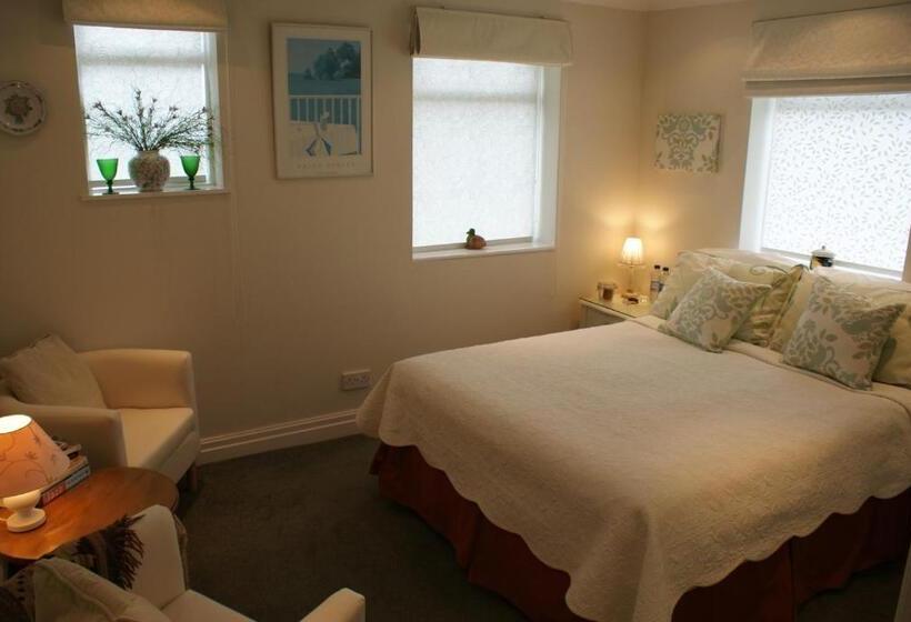 مبيت وإفطار The Norwood Guest House