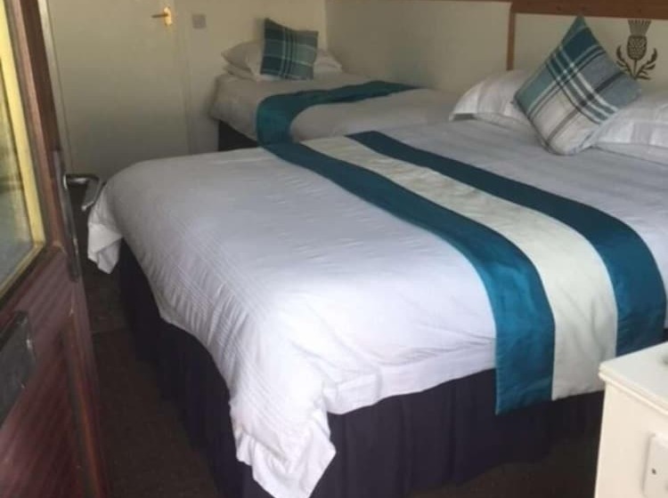 Bed and Breakfast The Thistle