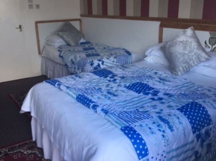 Bed and Breakfast The Thistle