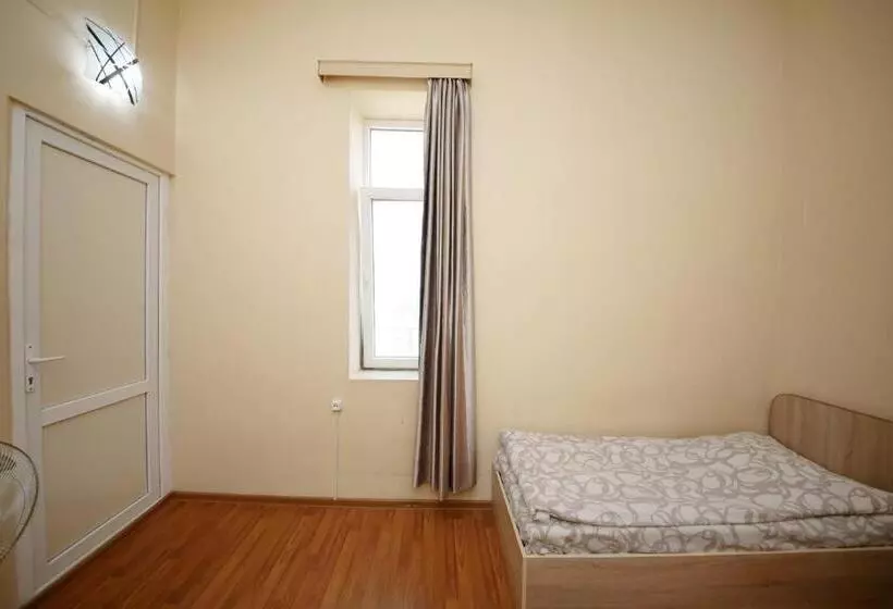 Hostel Mandaria