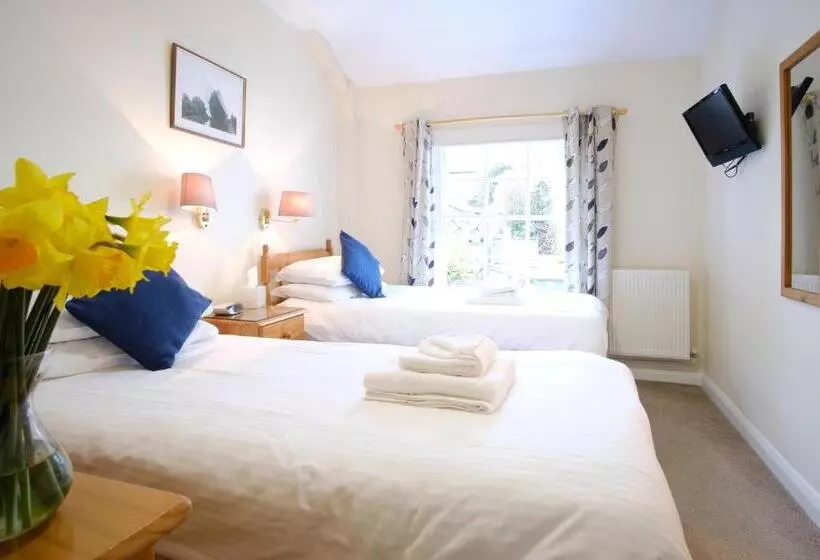 Hotel Brendon Arms