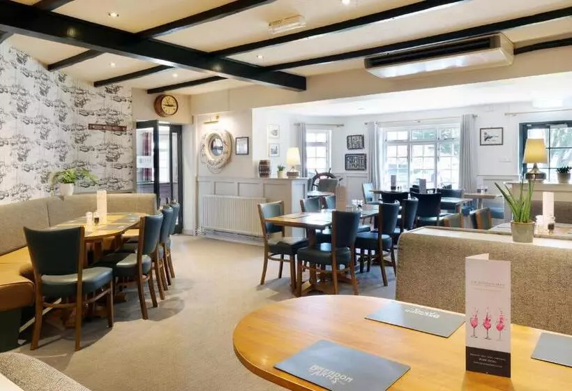 Hotel Brendon Arms