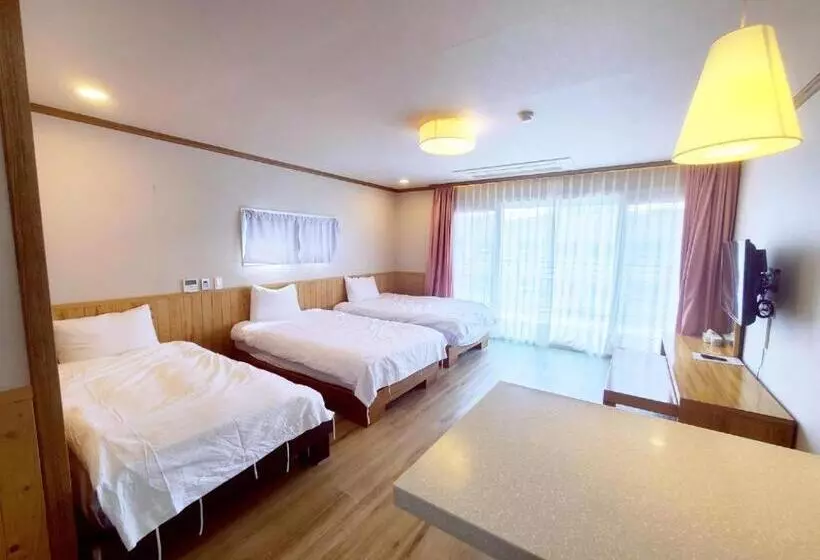 ホテル Dombe Resort