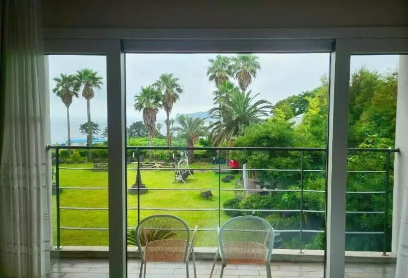 ホテル Dombe Resort
