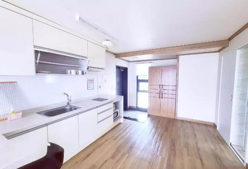 ホテル Dombe Resort