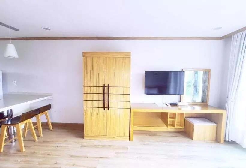 ホテル Dombe Resort