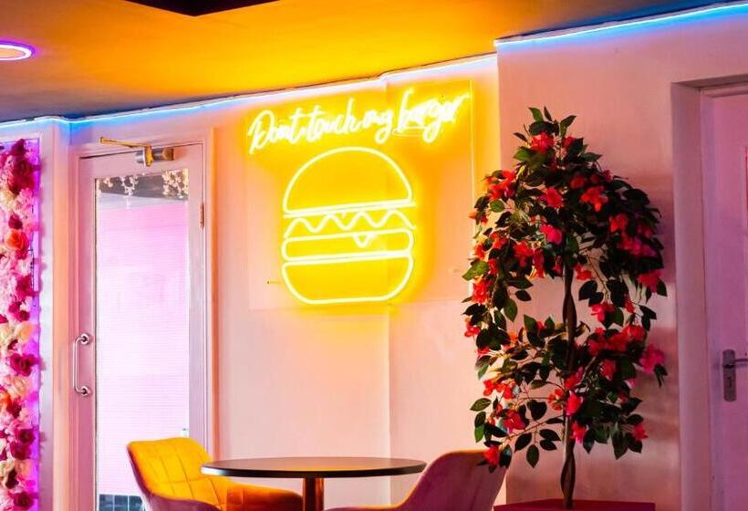 בית מלון כפרי Hello Roomz