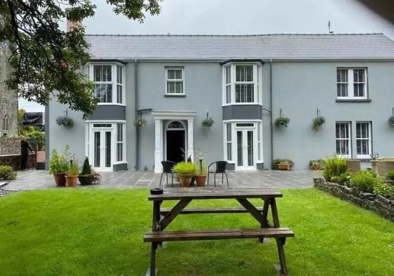 ホテル Lamphey Hall