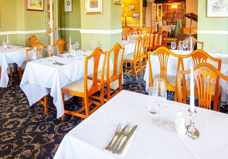 فندق Lamphey Hall