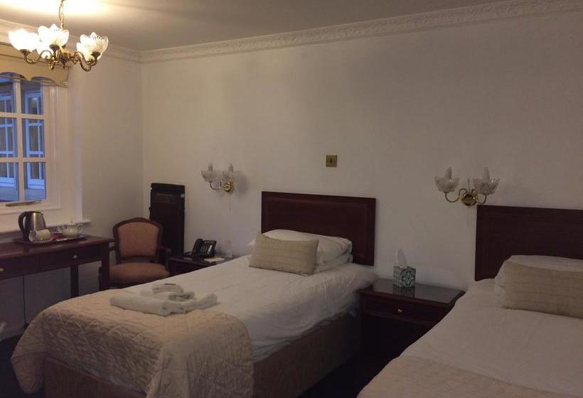 בית מלון כפרי Santo S Higham Farm