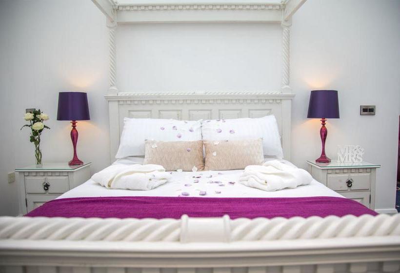 בית מלון כפרי Santo S Higham Farm