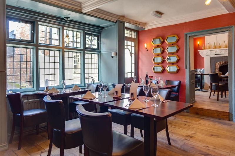 ホテル The Ancient Gatehouse & Rugantino Restaurant