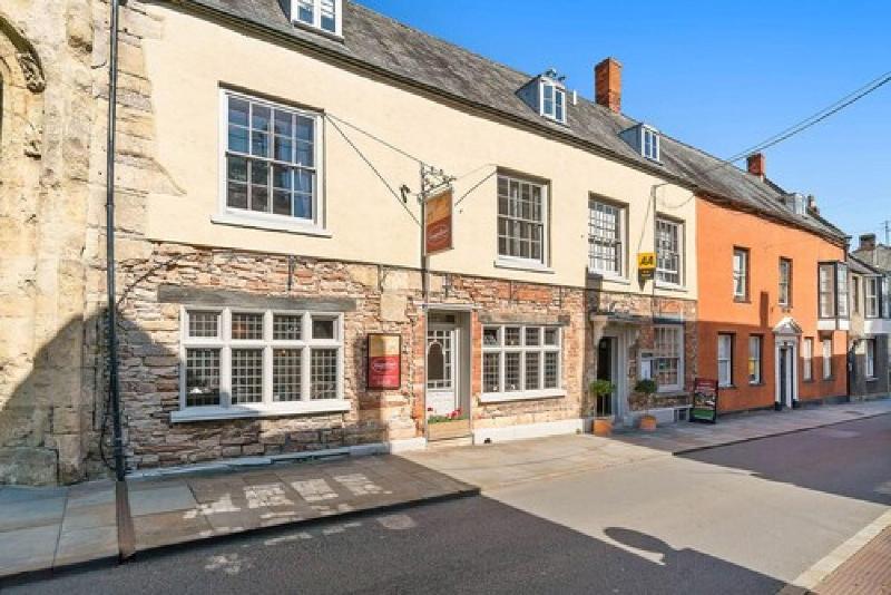 ホテル The Ancient Gatehouse & Rugantino Restaurant