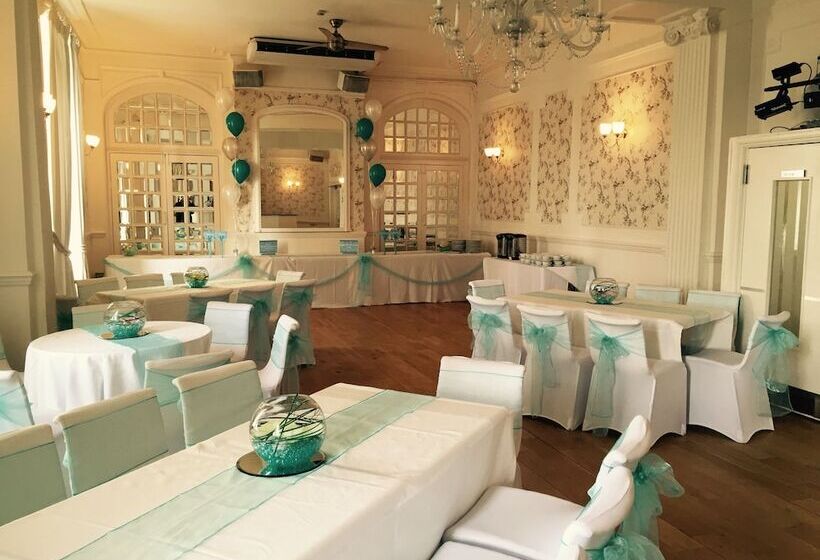 فندق The Burlington