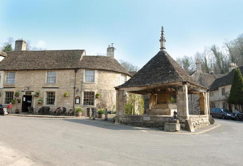 호텔 The Castle Inn