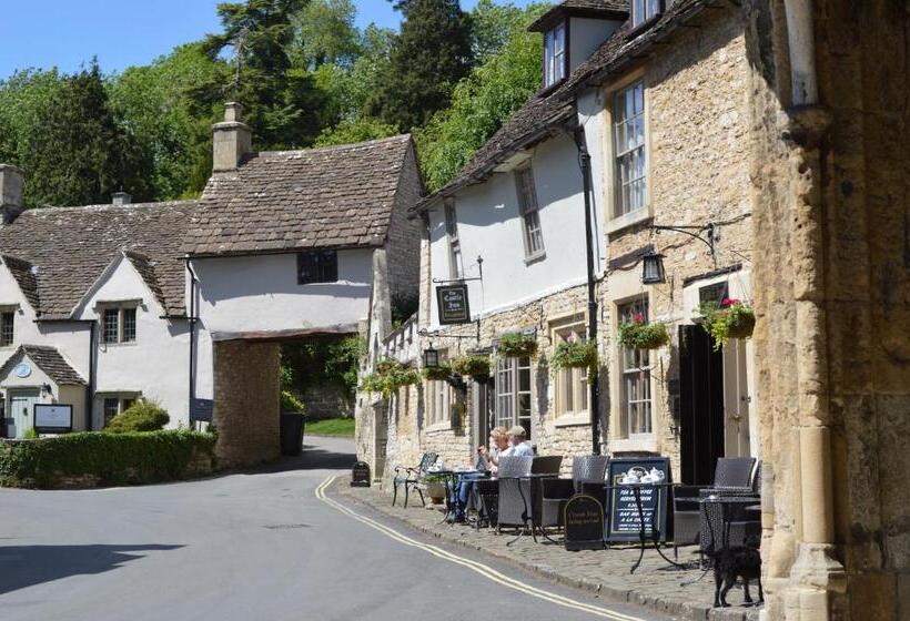 호텔 The Castle Inn