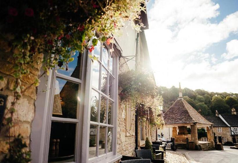 호텔 The Castle Inn