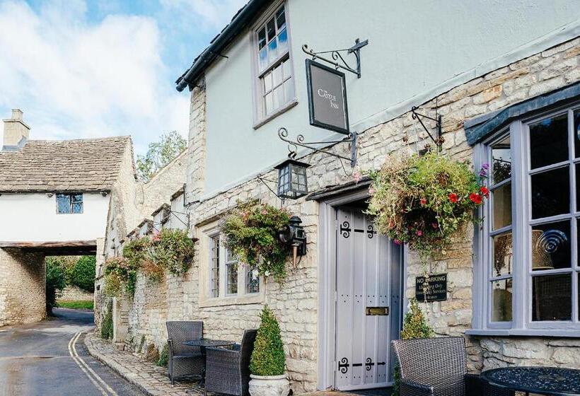 호텔 The Castle Inn