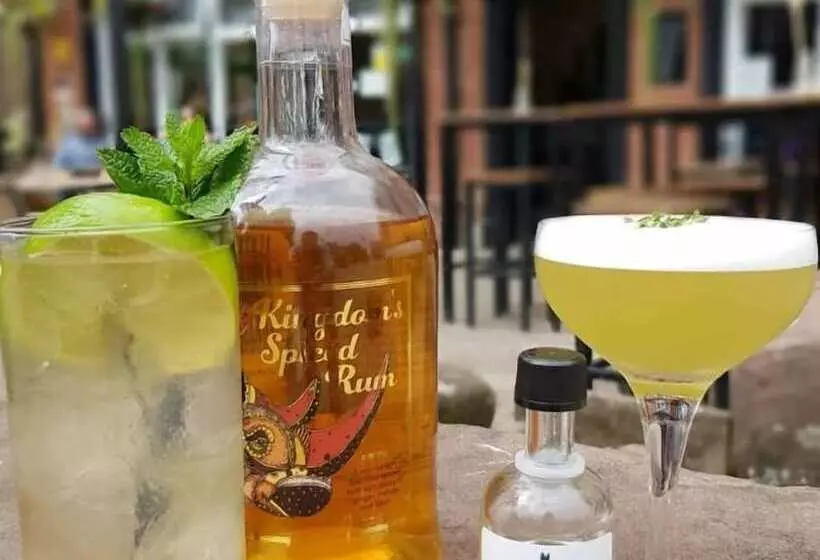 Hotelli The Coach House Inn
