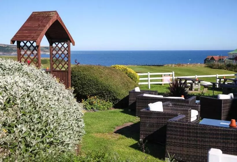 هتل The White House Inn   Whitby