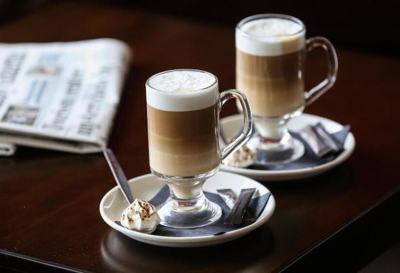 فندق The White House Inn   Whitby