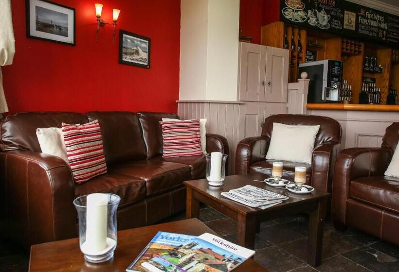 فندق The White House Inn   Whitby