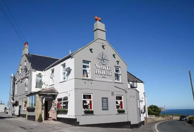 هتل The White House Inn   Whitby
