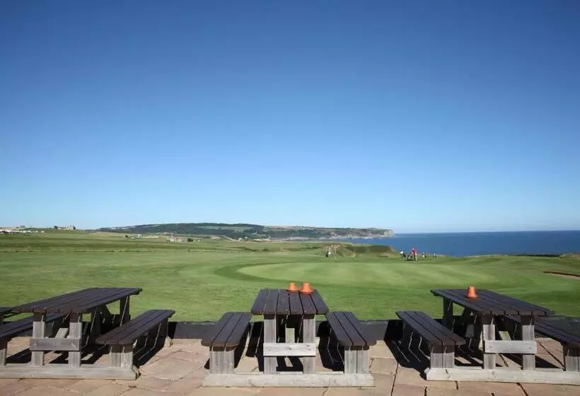 هتل The White House Inn   Whitby