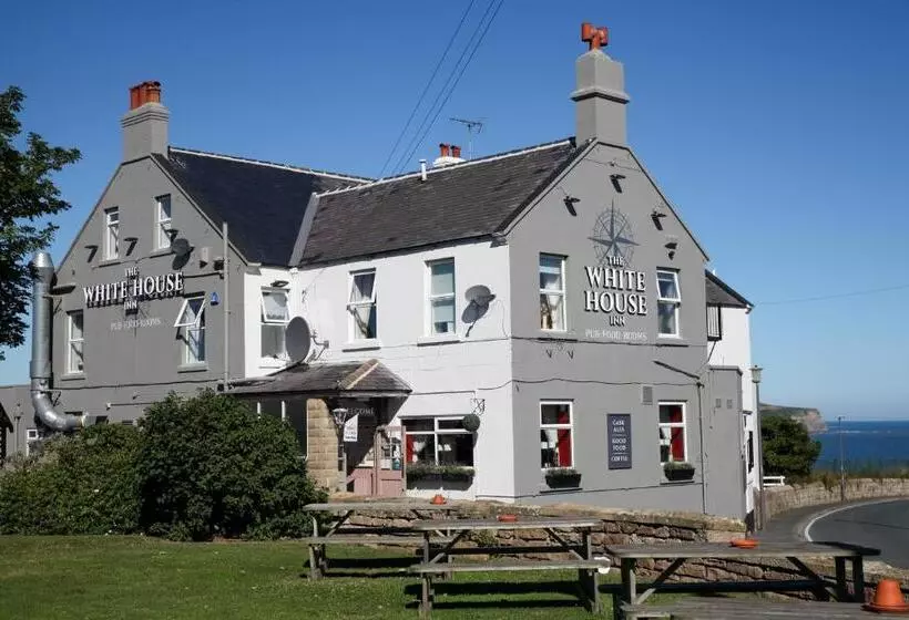 هتل The White House Inn   Whitby