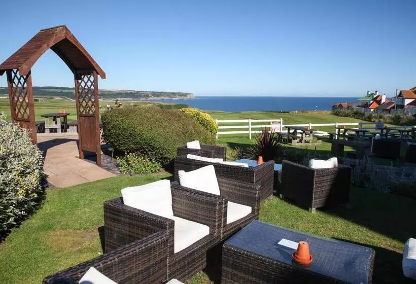 هتل The White House Inn   Whitby