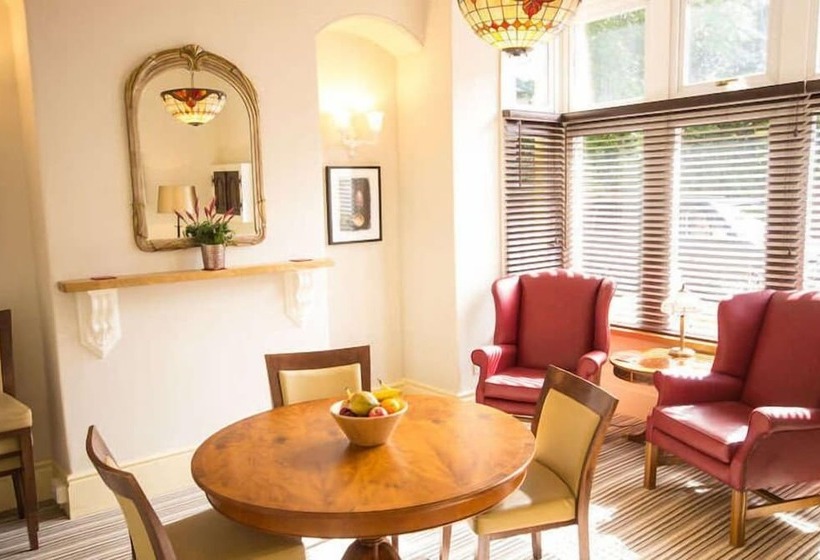 فندق Wakefield Limes Lodge