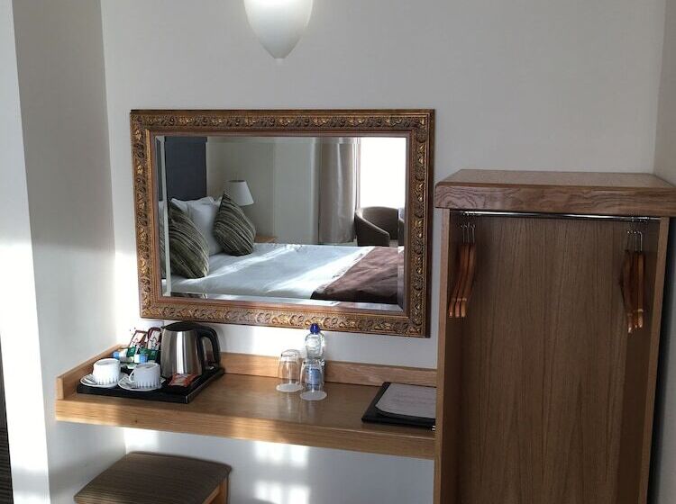 فندق Wakefield Limes Lodge