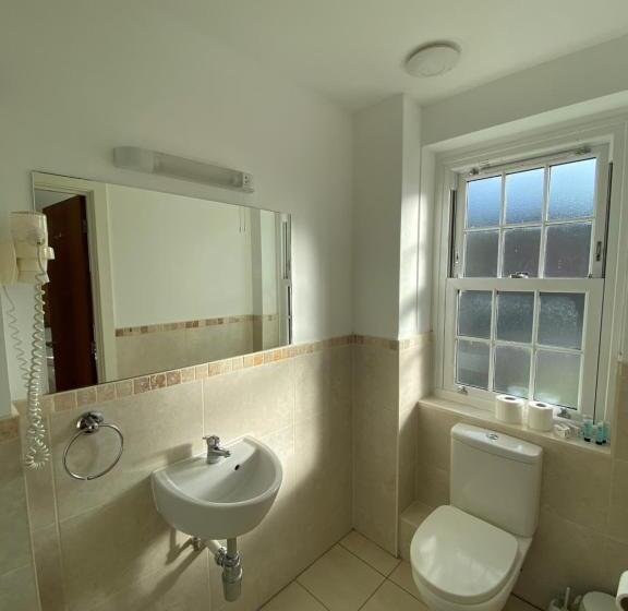 فندق Wendover Arms