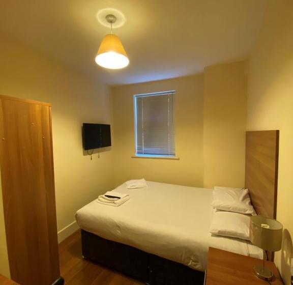 فندق Wendover Arms