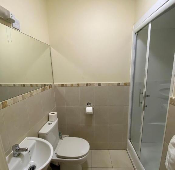 فندق Wendover Arms