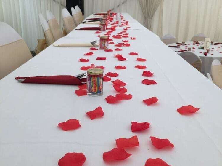 فندق Wendover Arms