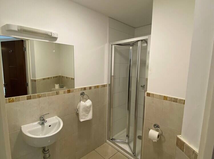 فندق Wendover Arms