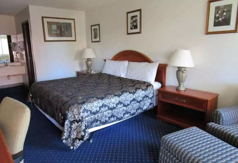 Northwoods Motel