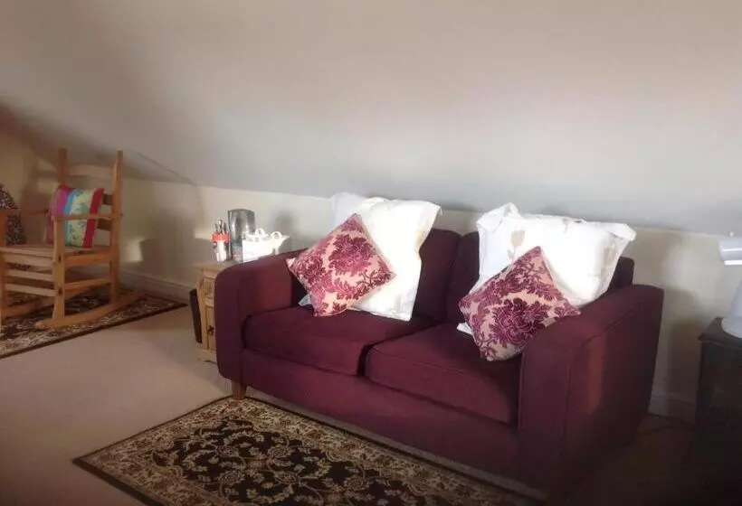 Stone Hill Farm B&b