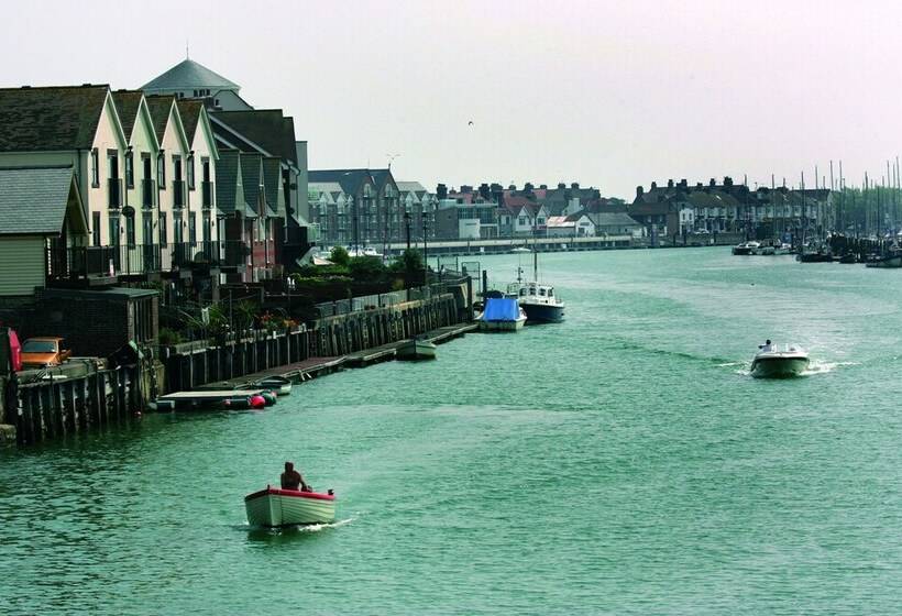 Yha Littlehampton   Hostel