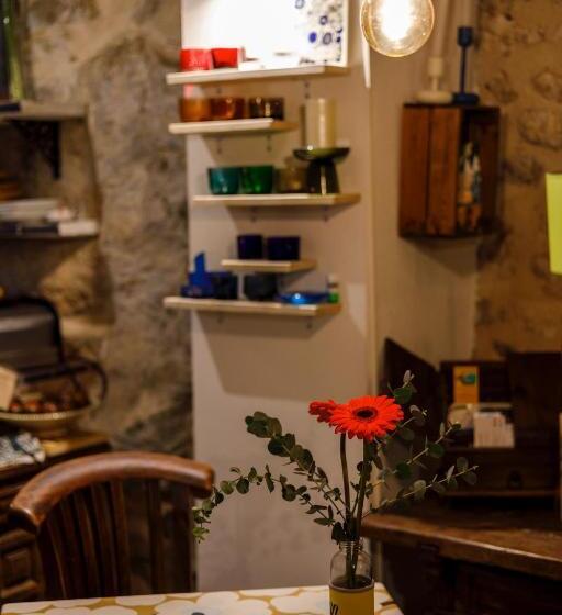 فندق صغير Dios Esta Bien