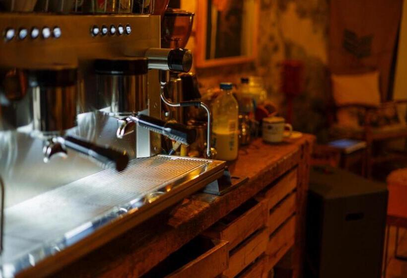 فندق صغير Dios Esta Bien