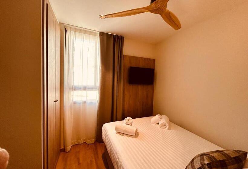 هاستل Nommadas Jero Only Adults