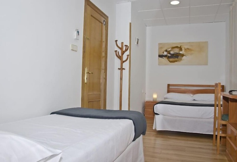 هاستل Nommadas Jero Only Adults