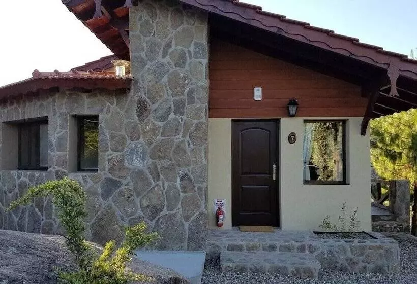 ホテル Aires Serranos Suites