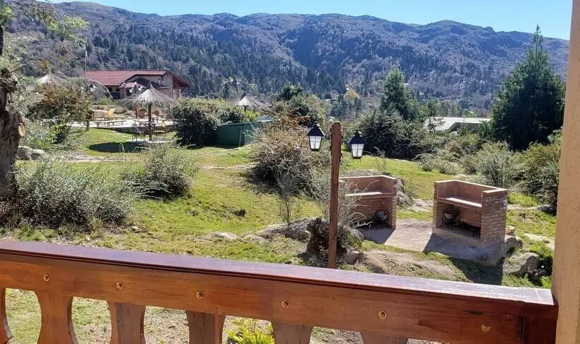 ホテル Aires Serranos Suites